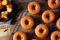 Keto Cinnamon Glazed Donuts