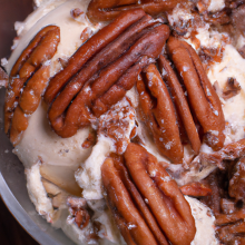 Delicious Keto Butter Pecan Ice Cream: The Perfect Low-Carb Frozen Treat 🍨